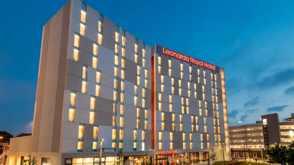 ليوناردو رويال فينيسيا ميستري